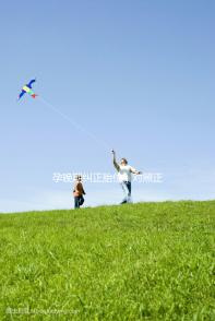 孕晚期糾正胎位，對照正確的膝胸臥位圖片是關鍵